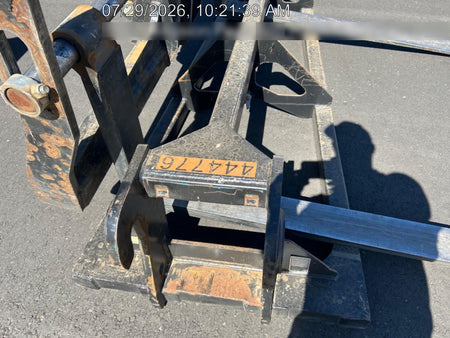 2024 JLG 1001275853