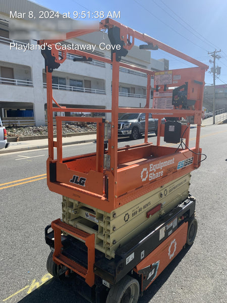 2022 JLG ES1932