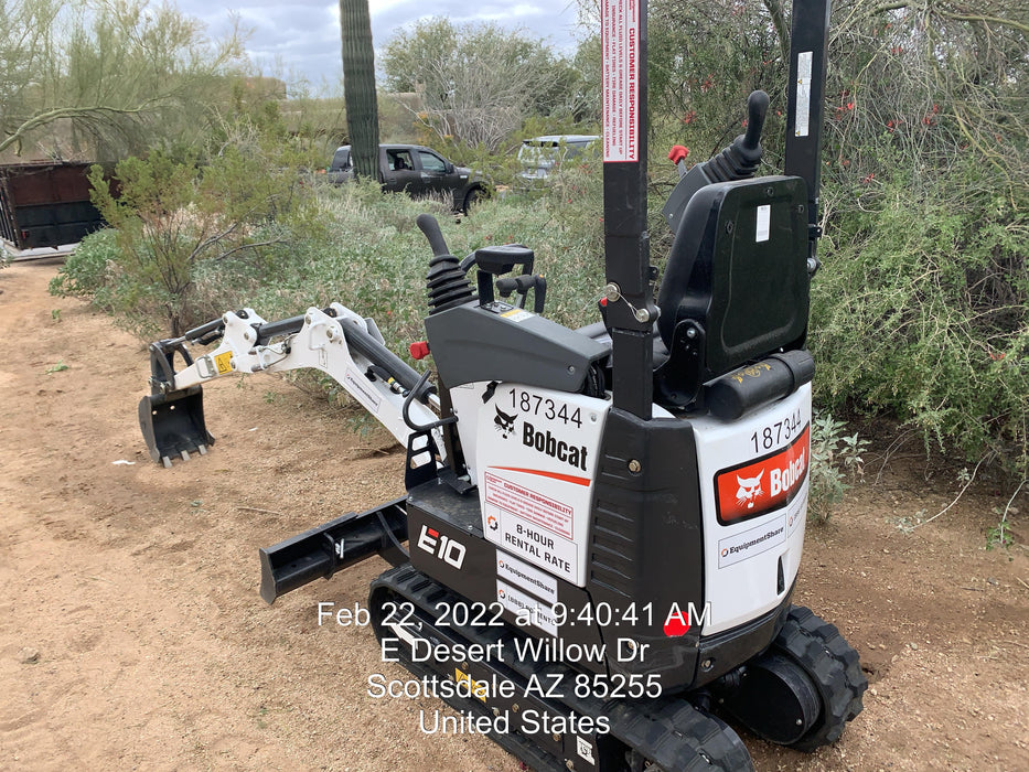 2021 BOBCAT E10