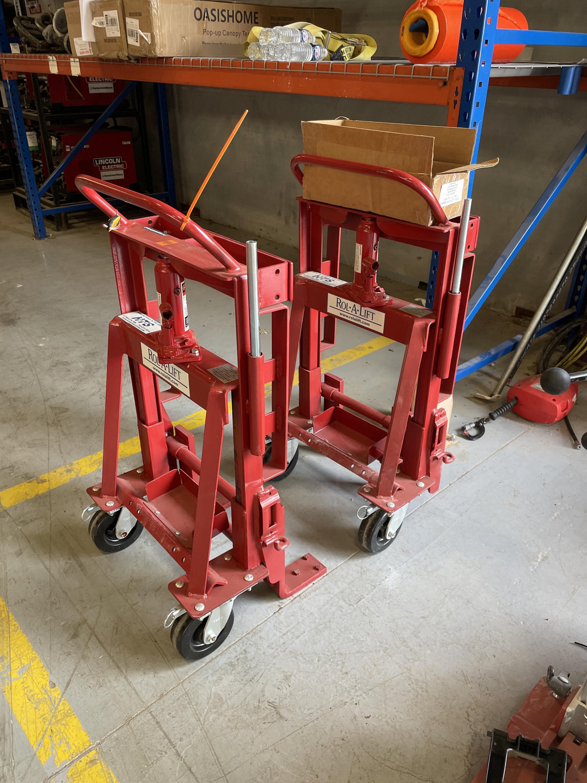 2022 ROL-A-LIFT M-6