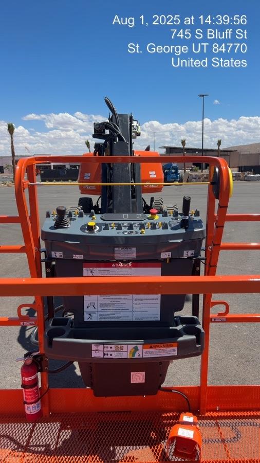 2025 JLG 660SJ