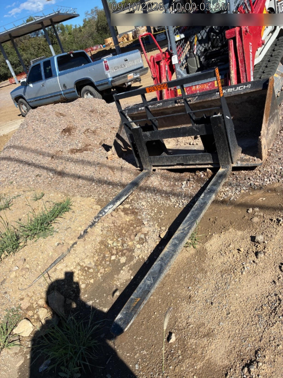 2026 ARROW MATERIAL HANDLING 72" Pallet Forks - Arrow