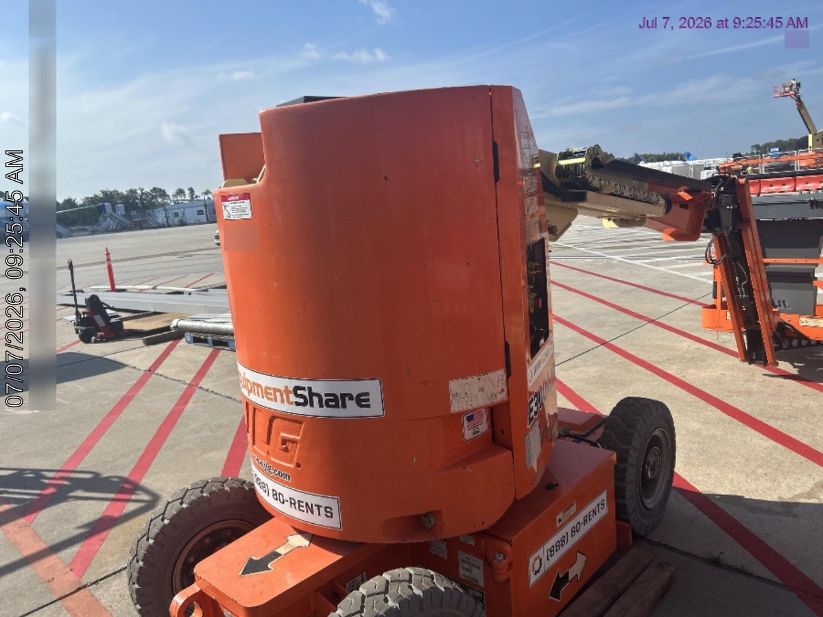2019 JLG E300AJP