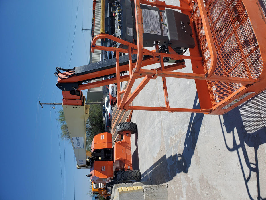 2019 JLG 860SJ