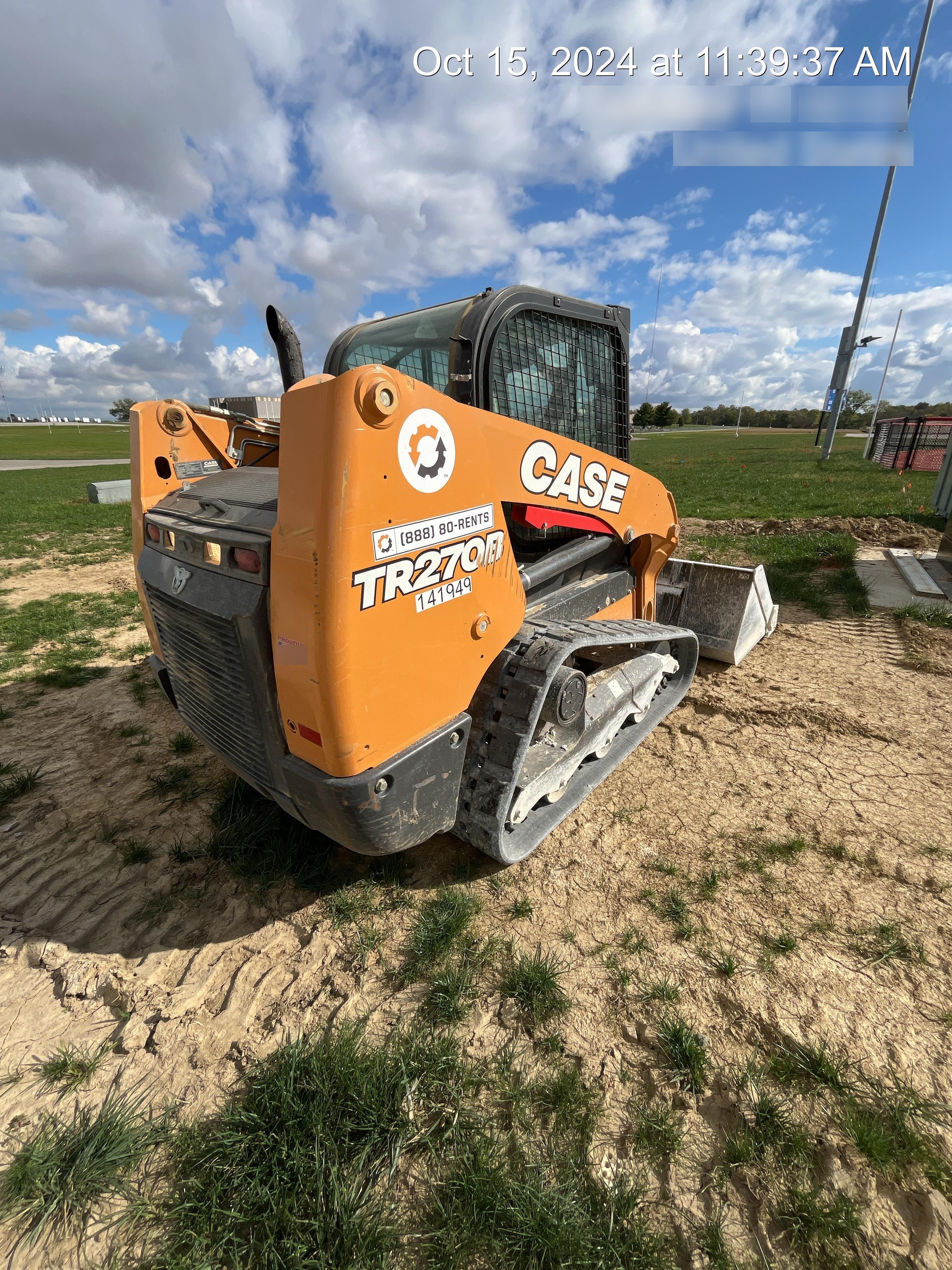 2021 CASE TR270B
