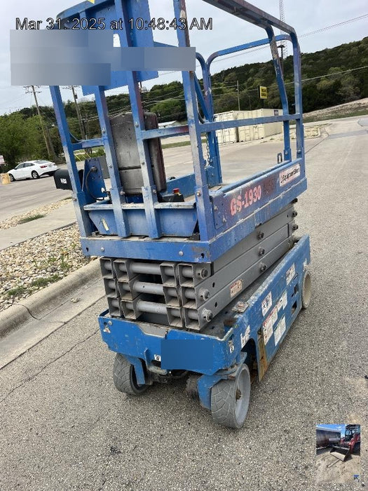 2019 Genie GS-1930 Fixed rails with chain Entry