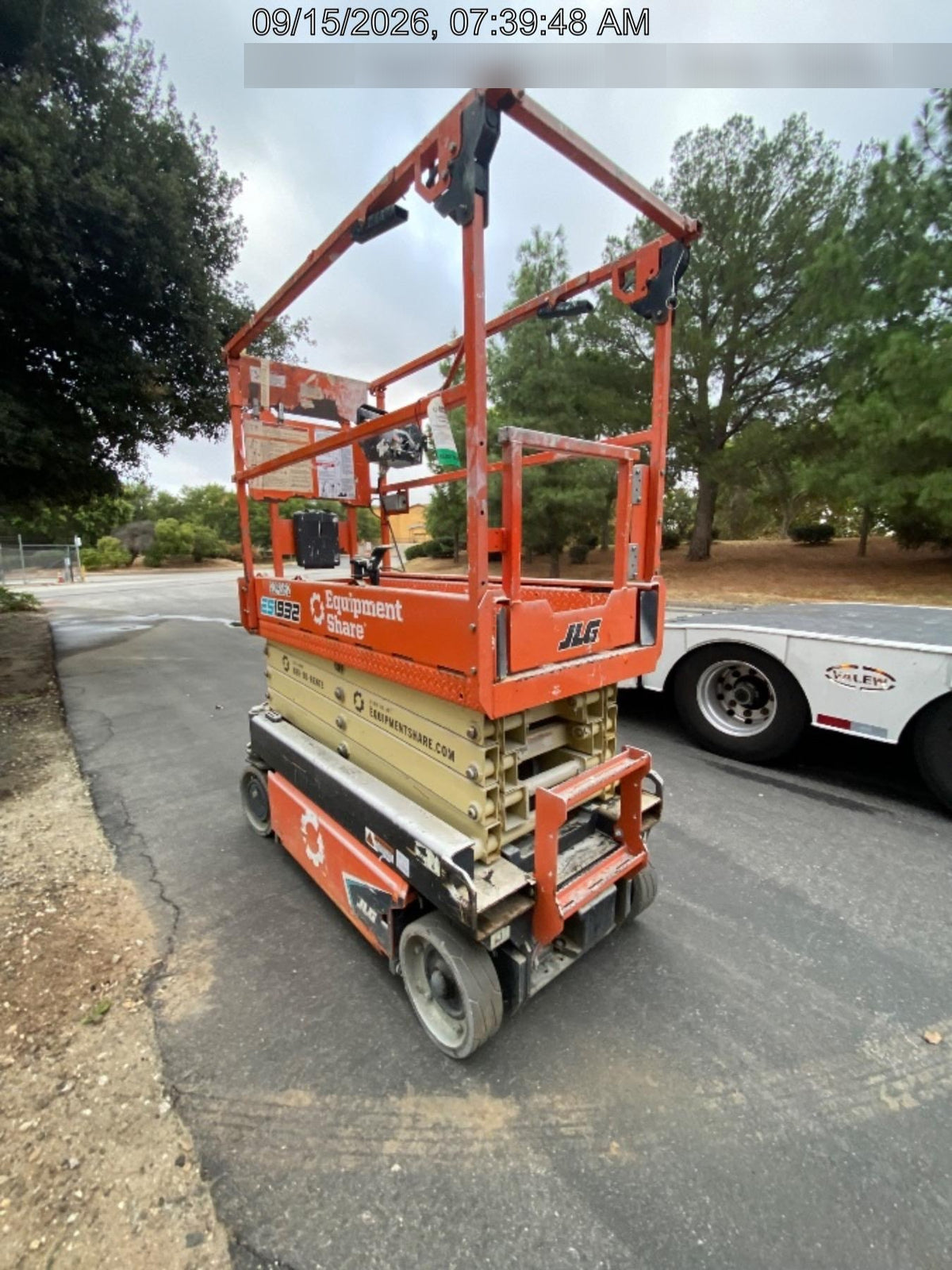 2022 JLG ES1932