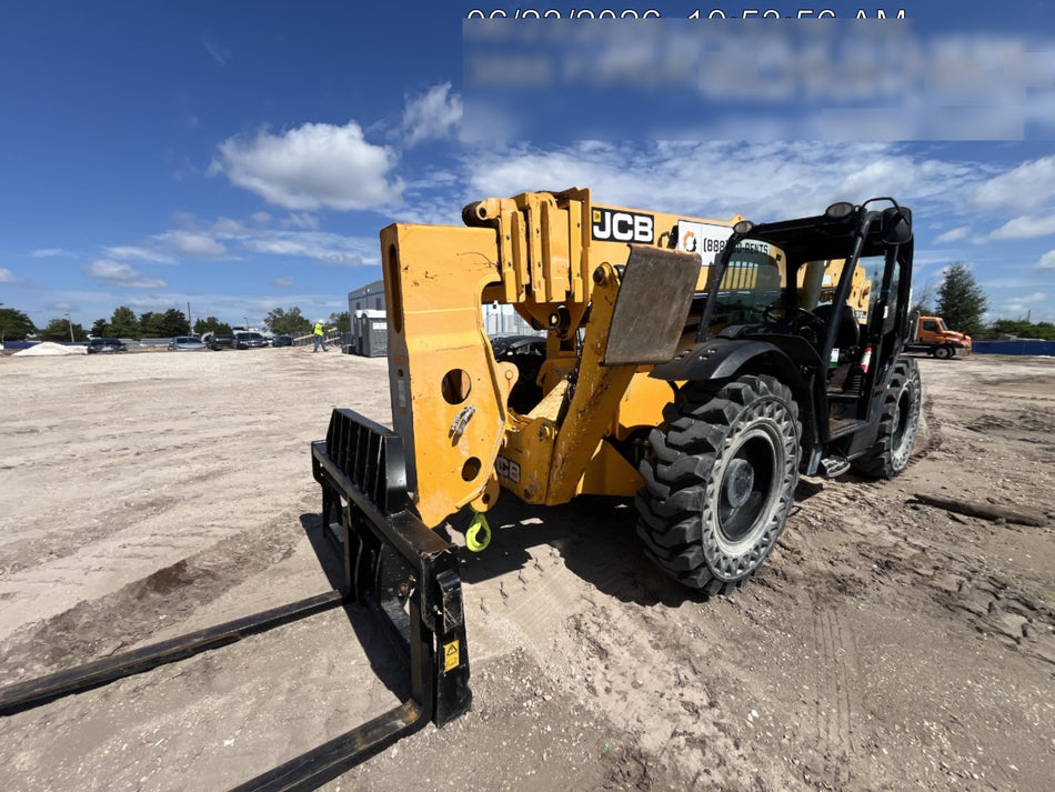 2020 JCB 510-56