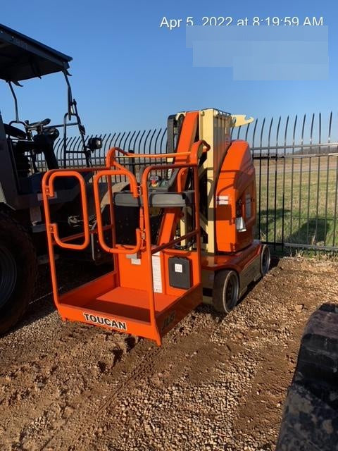 2022 JLG 26E