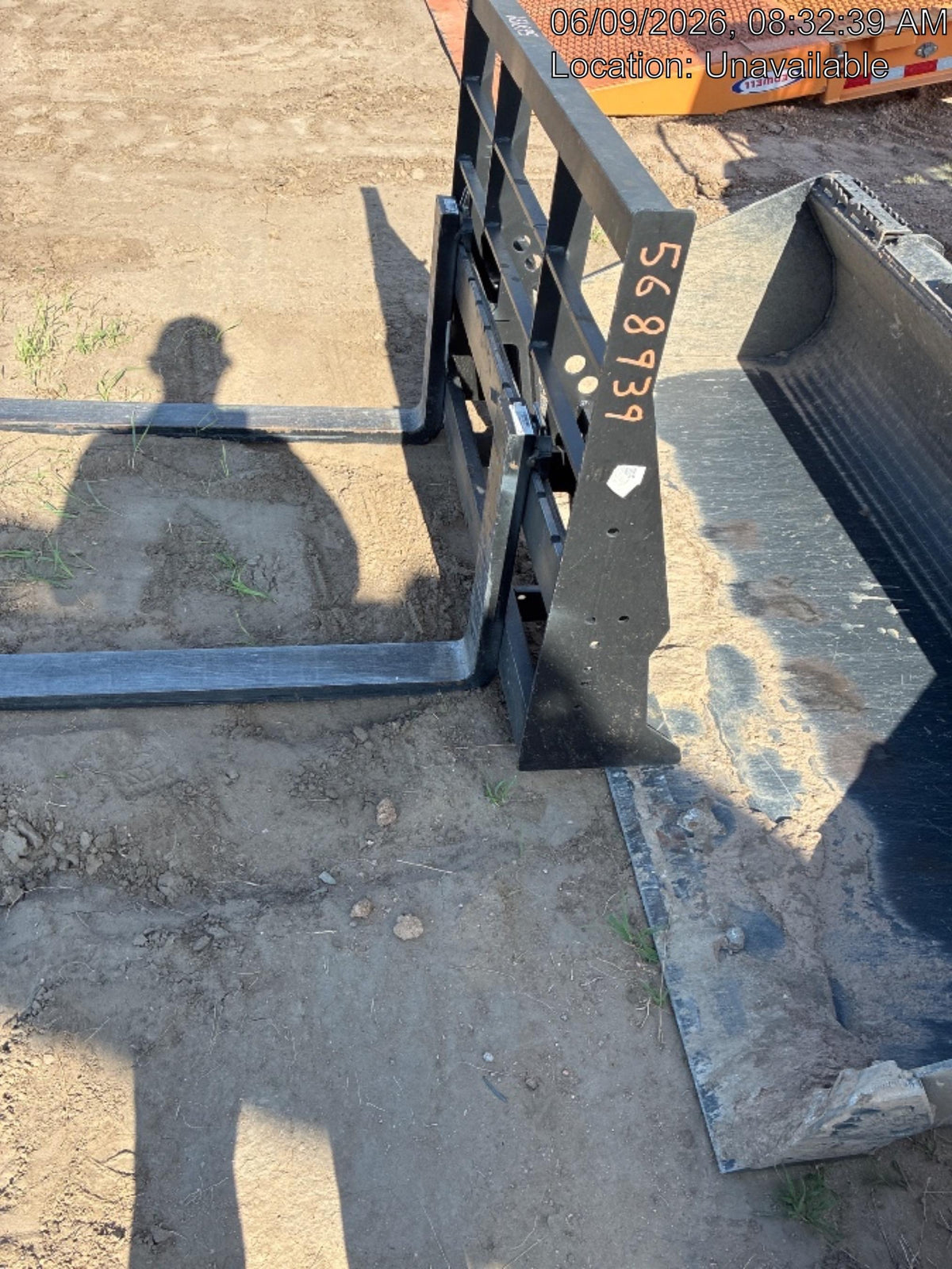 2025 ARROW MATERIAL HANDLING 48" Pallet Forks - Arrow