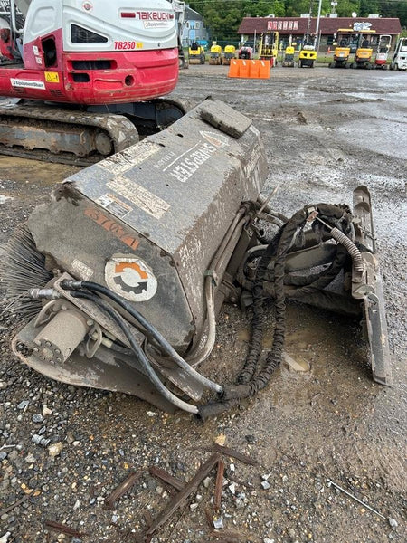 2019 PALADIN Sweepster SB72