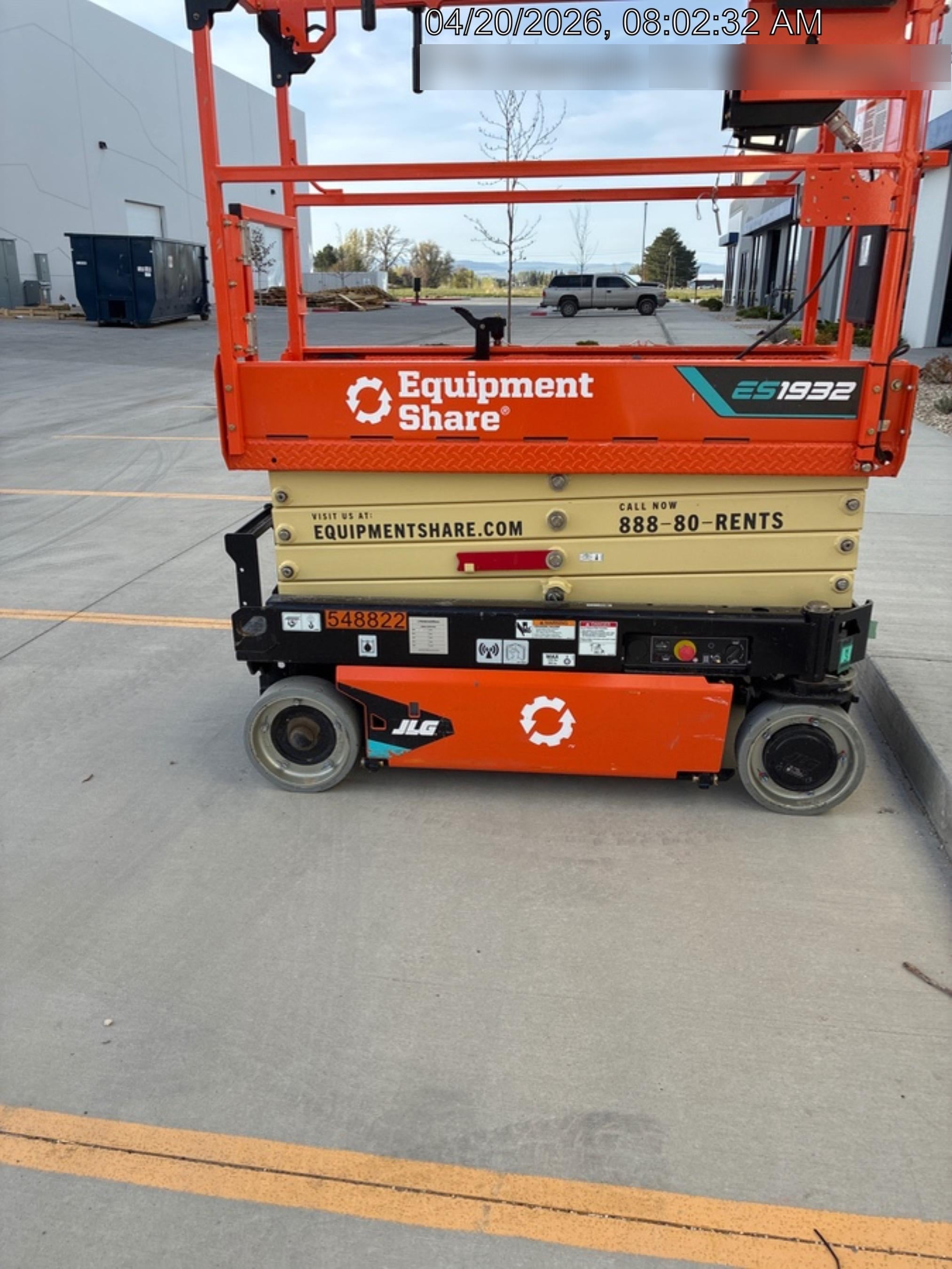 2025 JLG ES1932