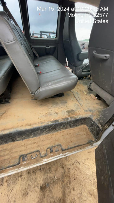 2023 CHEVROLET Express Van - Rental