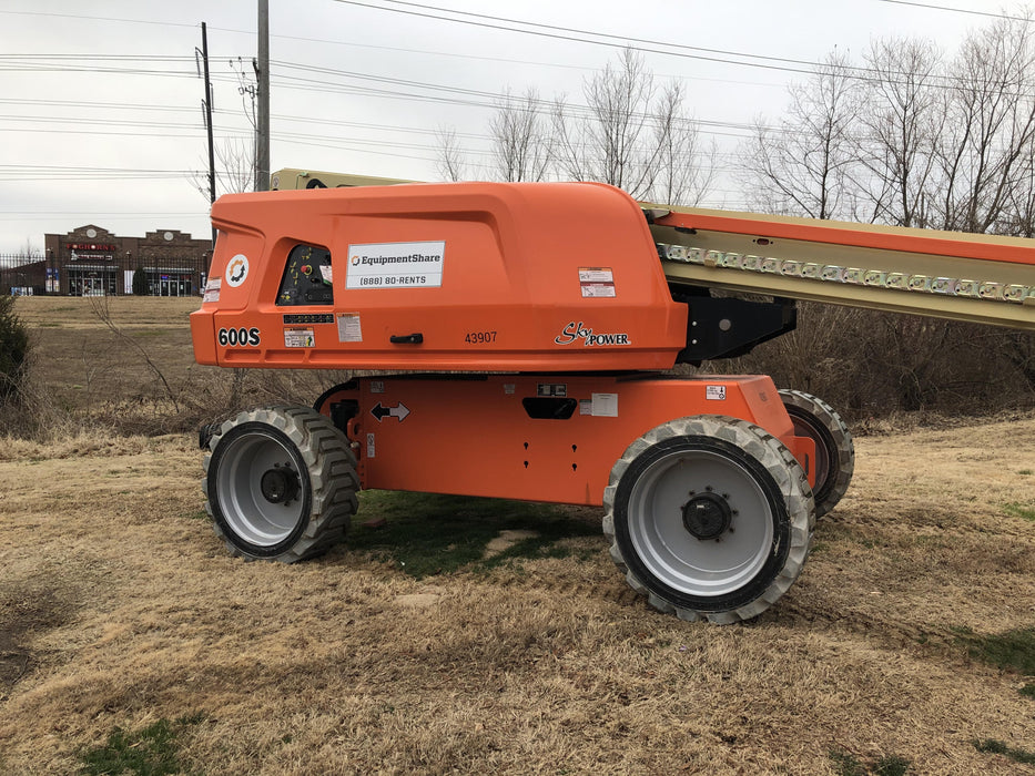 2019 JLG 600S 4WD