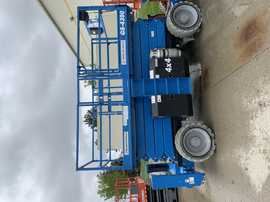 2020 GENIE GS-4390 RT