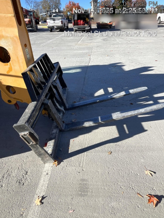 2018 JCB 510-56 74 HP w/CAB/HVAC, Beacon, Worklights, Aux Hydraulics, Solid Tires