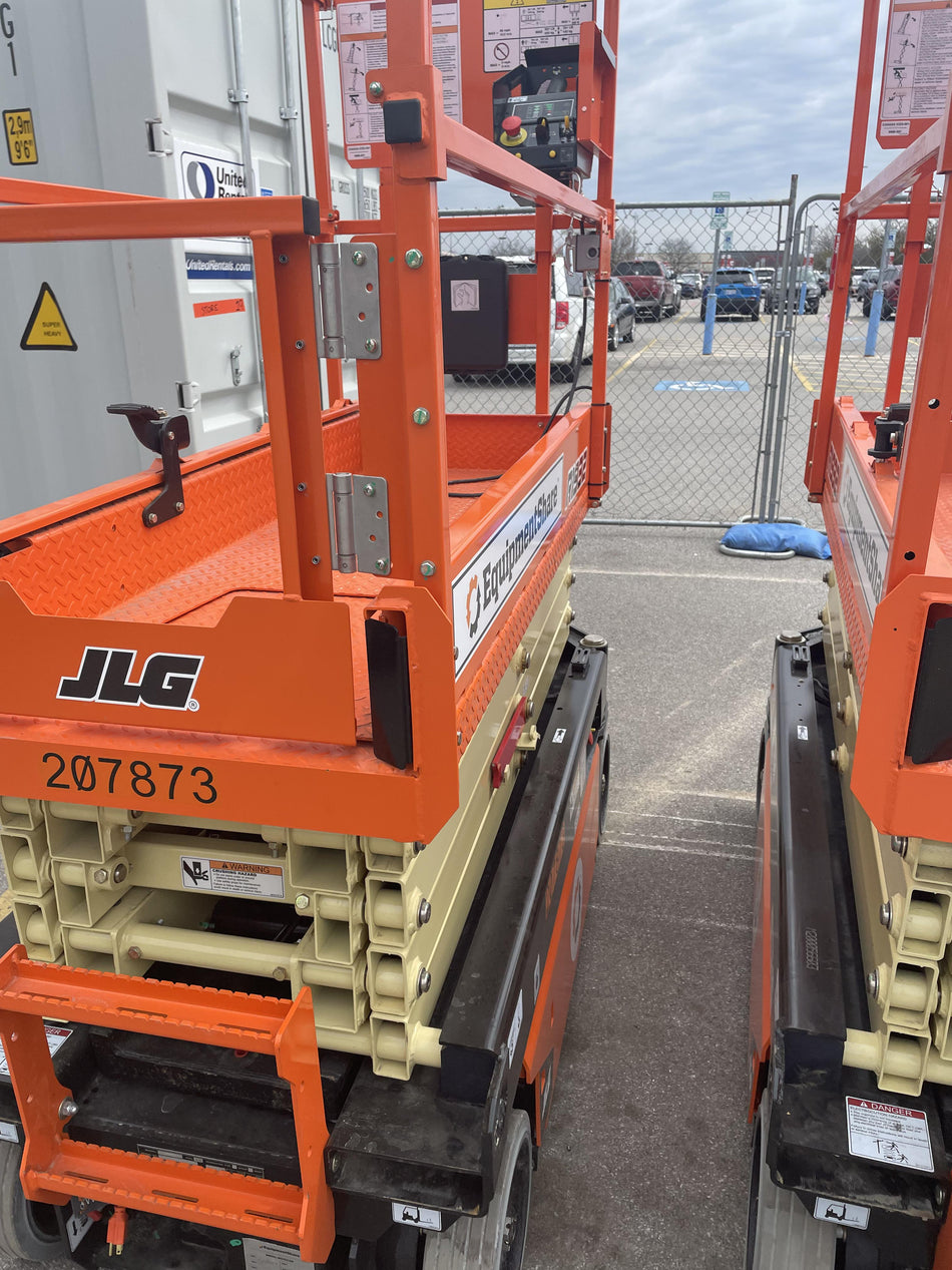 2022 JLG R1932