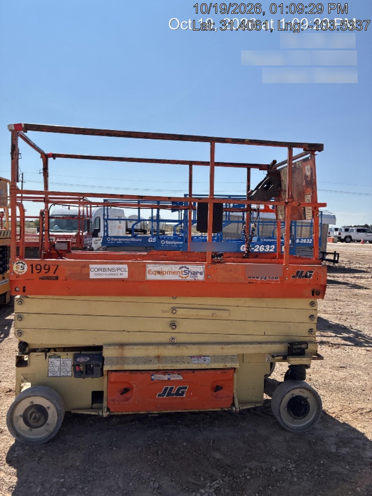 2016 JLG 3246ES