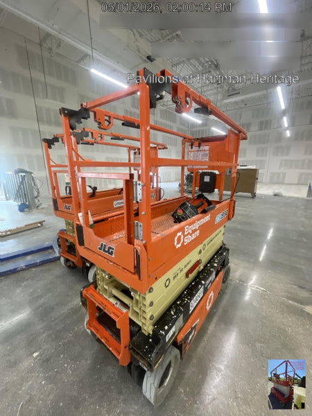2023 JLG ES1932