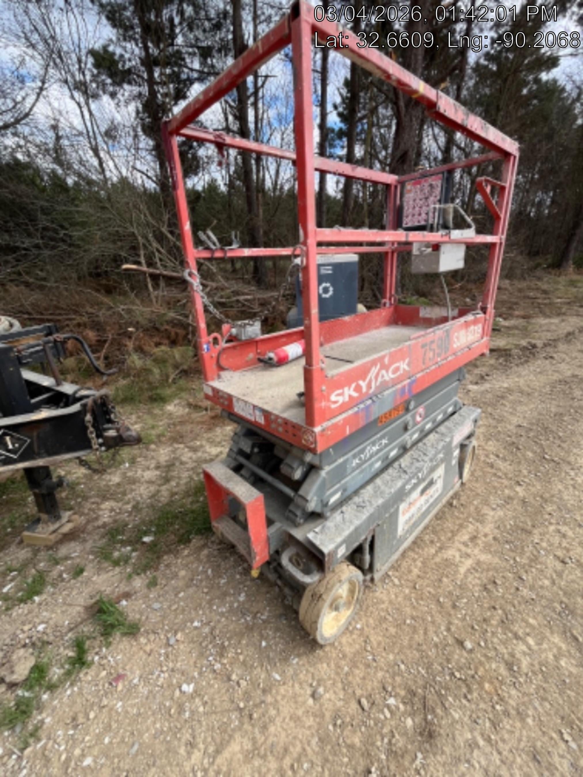 2018 Skyjack SJIII-3219 Skyjack SJIII3219 Scissor Lift w/Trojan Batteries