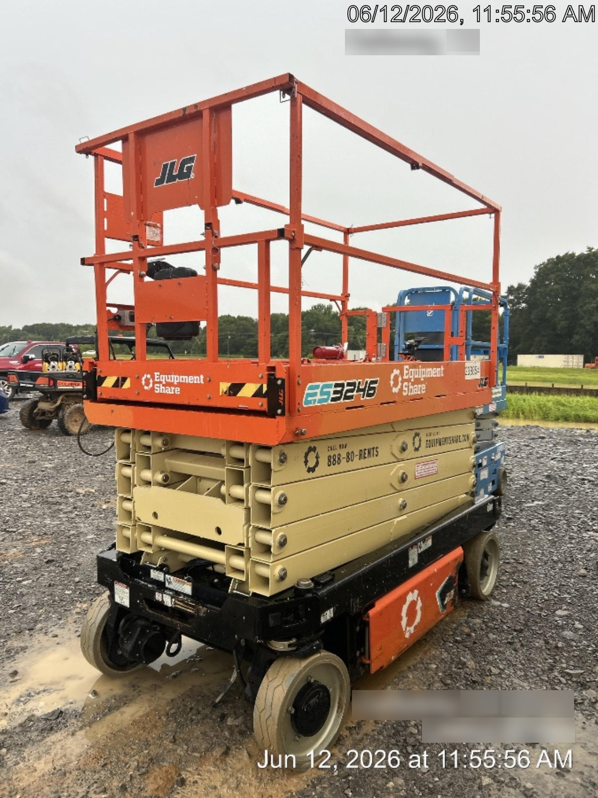 2022 JLG ES3246