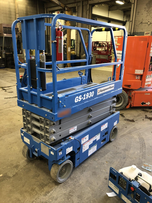 2019 Genie GS-1930 Fixed rails with chain Entry