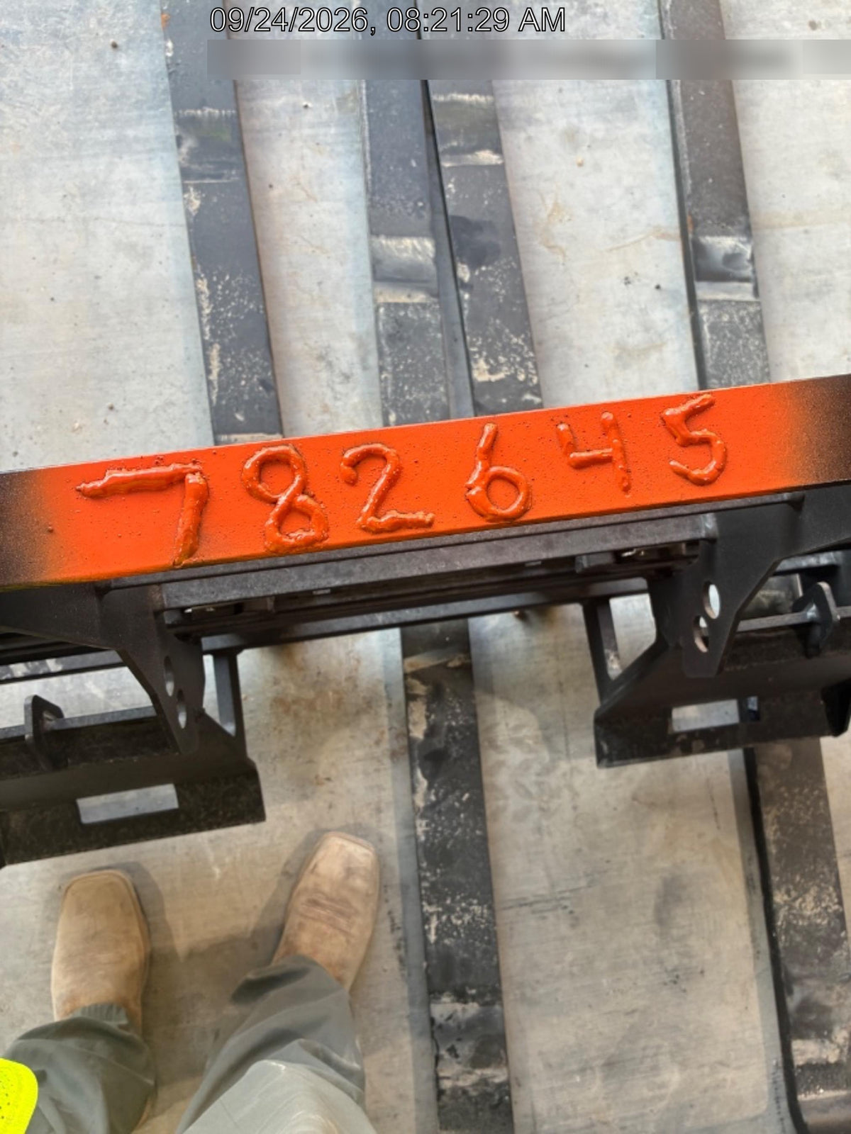 2026 ARROW MATERIAL HANDLING 72" Pallet Forks - Arrow