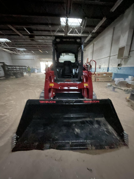2022 TAKEUCHI TL12R2-R