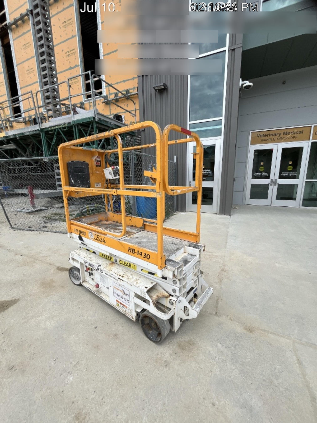 Custom Equipment HB-1430 Hy-Brid Scissor Lift
Platform capacity up to 670 lbs
Working height up to 20 ft
Weighs under 1,700 lbs
Non-marking wheels