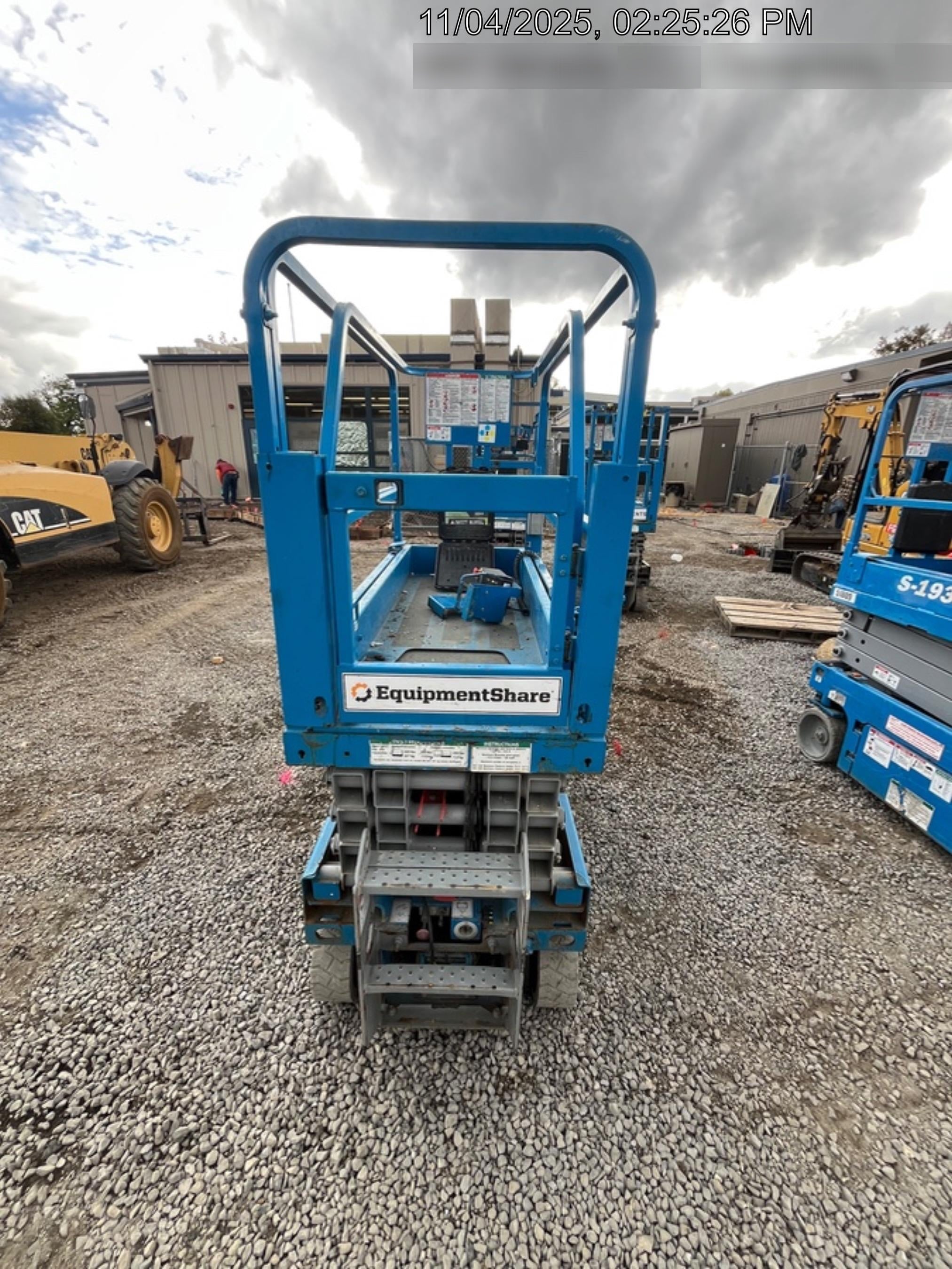 2019 Genie GS-1930 Half Height Swing Gate, 800W Inverter
