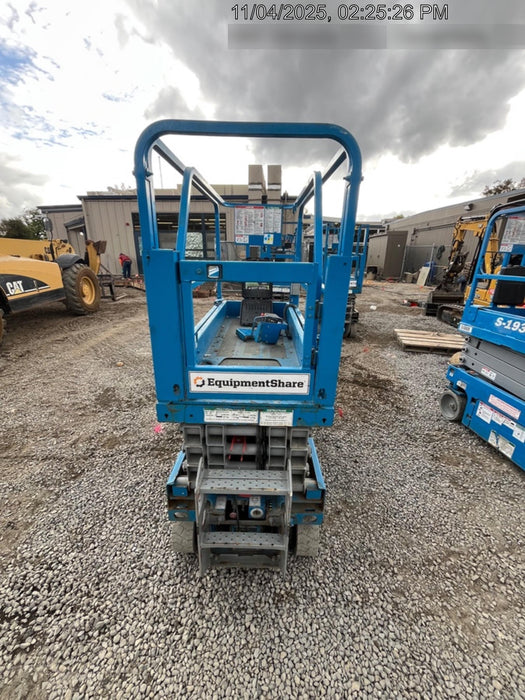 2019 Genie GS-1930 Half Height Swing Gate, 800W Inverter