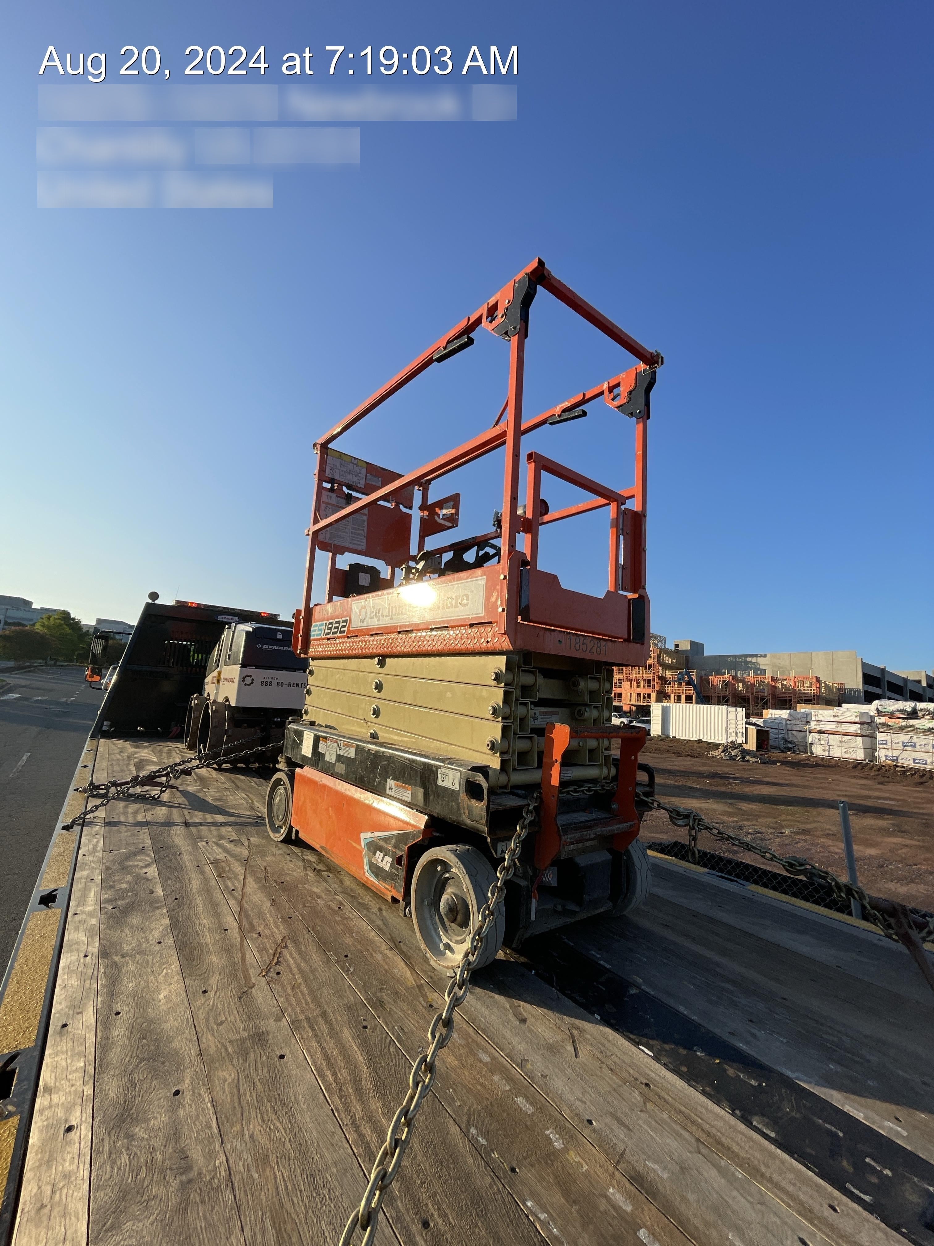 2021 JLG ES1932