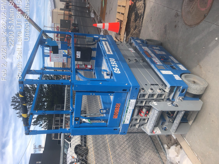 2020 Genie GS-1930 Solid Non Marking Tires, Beacon, Folding rails with half height swing gate, 800W Inverter