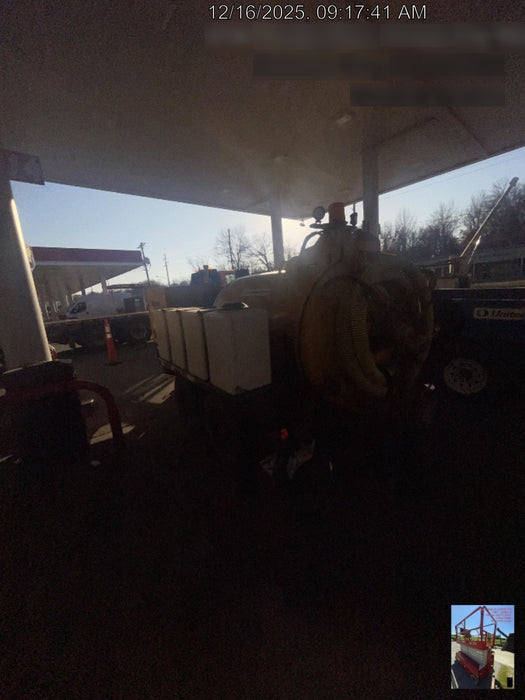 2022 Vac-Tron LP573XDT T4 Koehler Diesel Engine, 500 Gallon Debris Tank, x2 100 Gallon Water Tanks