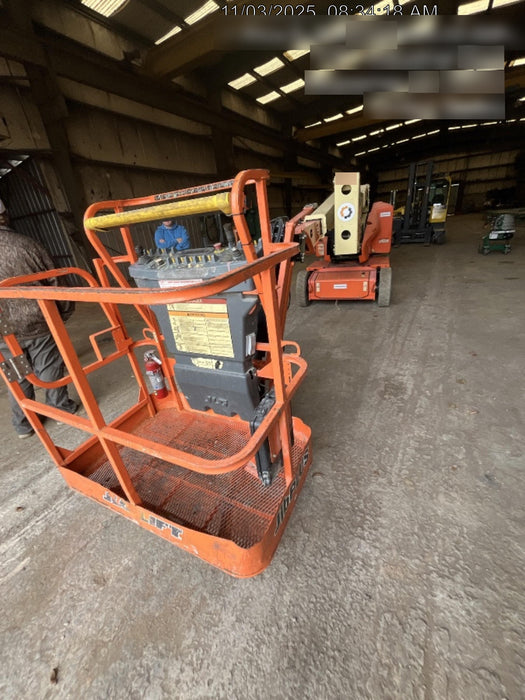 2019 JLG E400AJPN