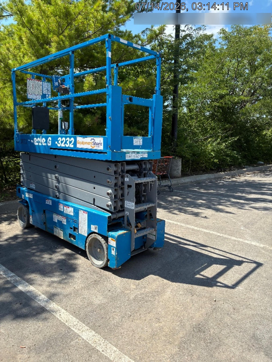 2017 Genie GS-3232 Genie GS3232 Scissor Lift