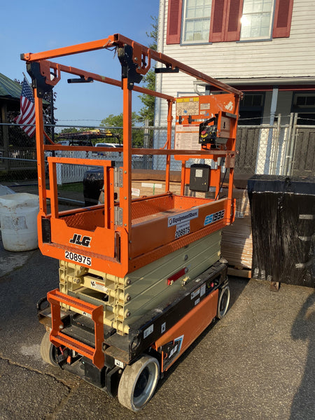 2022 JLG ES1932
