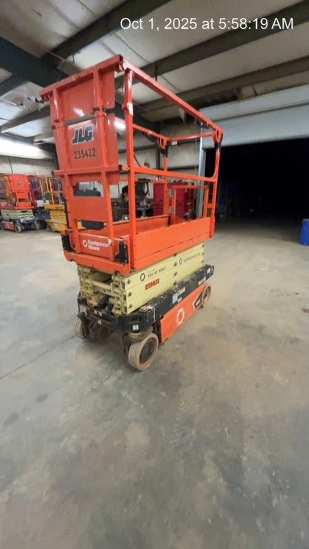 2022 JLG ES1932