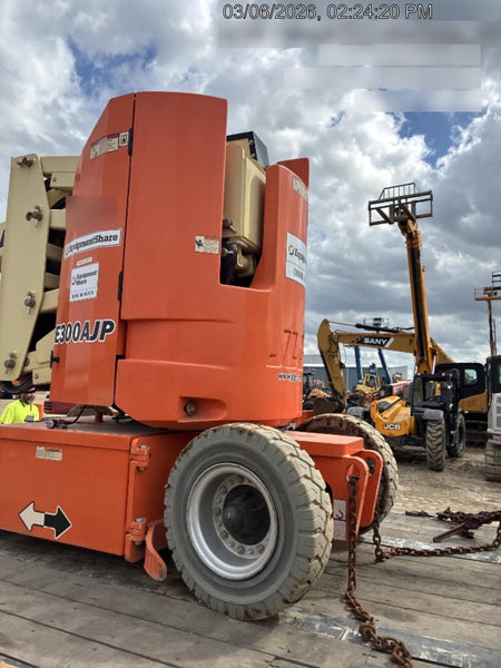 2019 JLG E300AJP