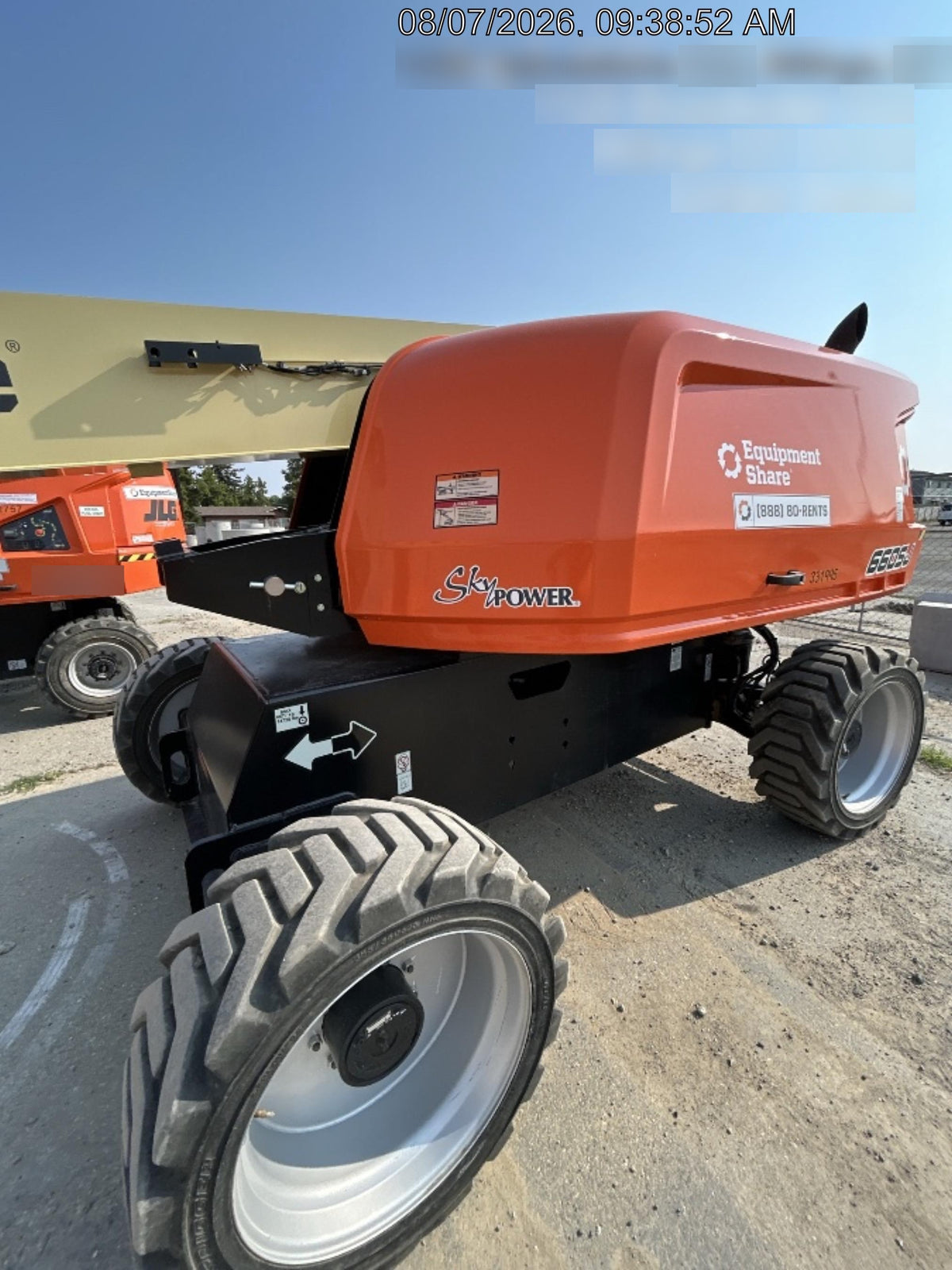 2023 JLG 660SJ