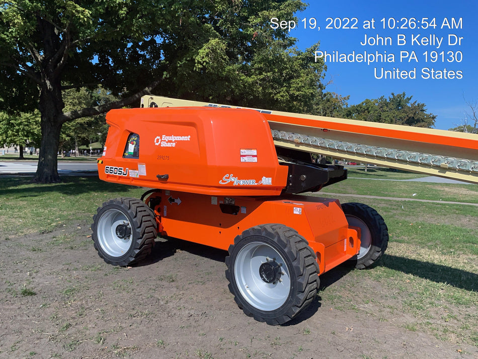 2022 JLG 660SJ