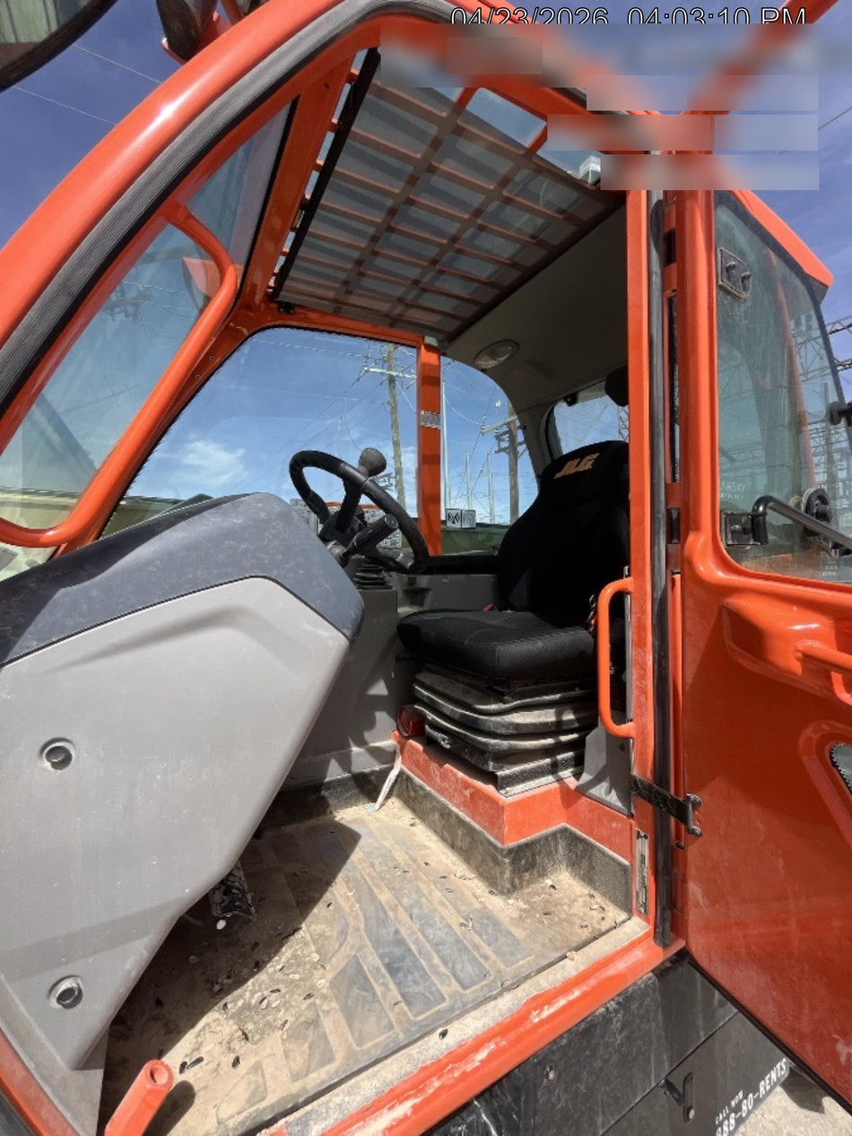 2025 JLG 1732
