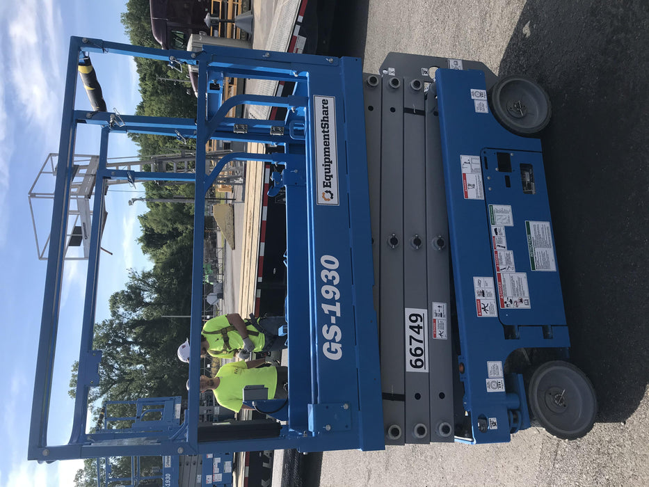 2020 Genie GS-1930 Solid Non Marking Tires, Beacon, Folding rails with half height swing gate