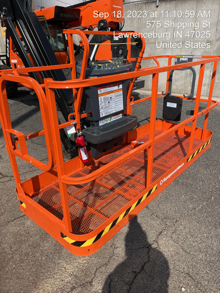 2023 JLG 860SJ