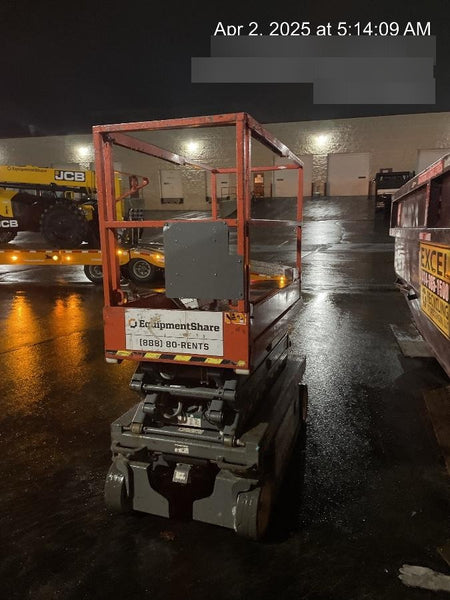 2019 Skyjack SJIII-3219 Solid NM Tires, Half height spring hinged entry gate, Dual Beacons, 800W Inverter