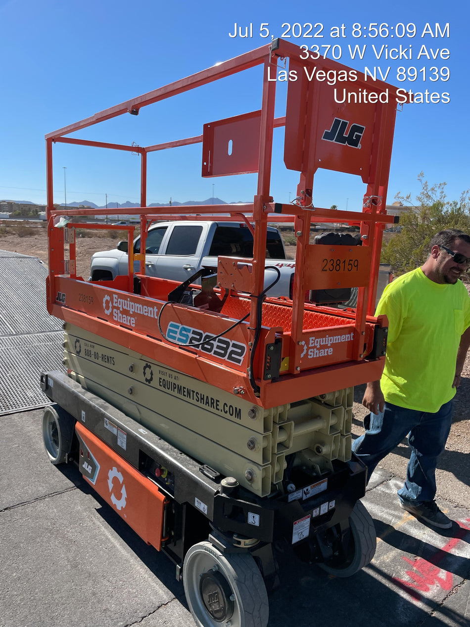 2022 JLG ES2632