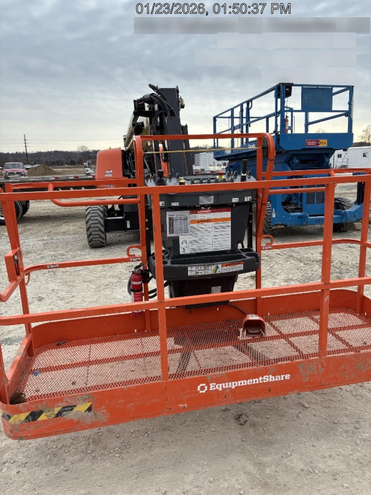 2025 JLG 660SJ