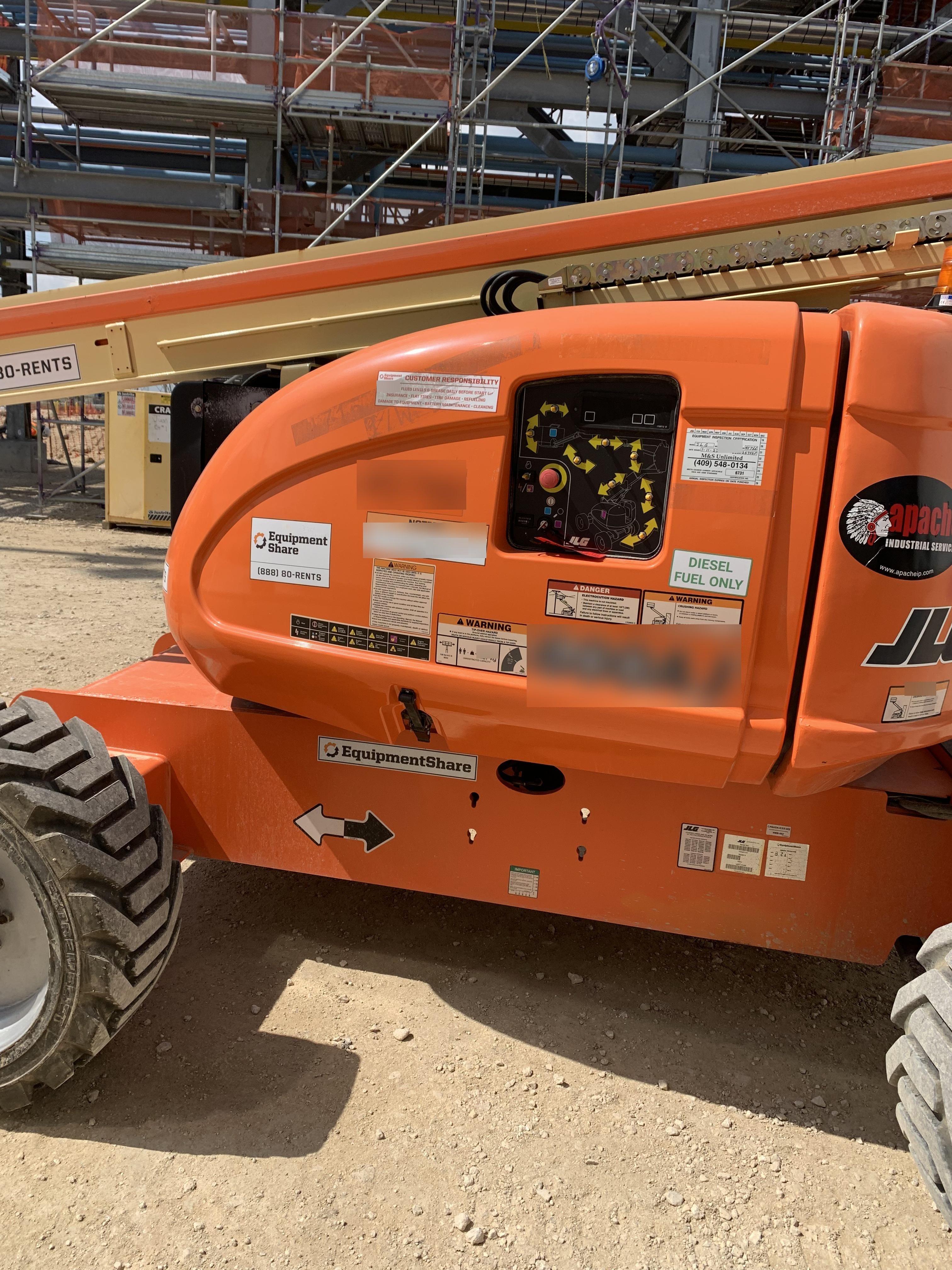 2019 JLG 600AJ