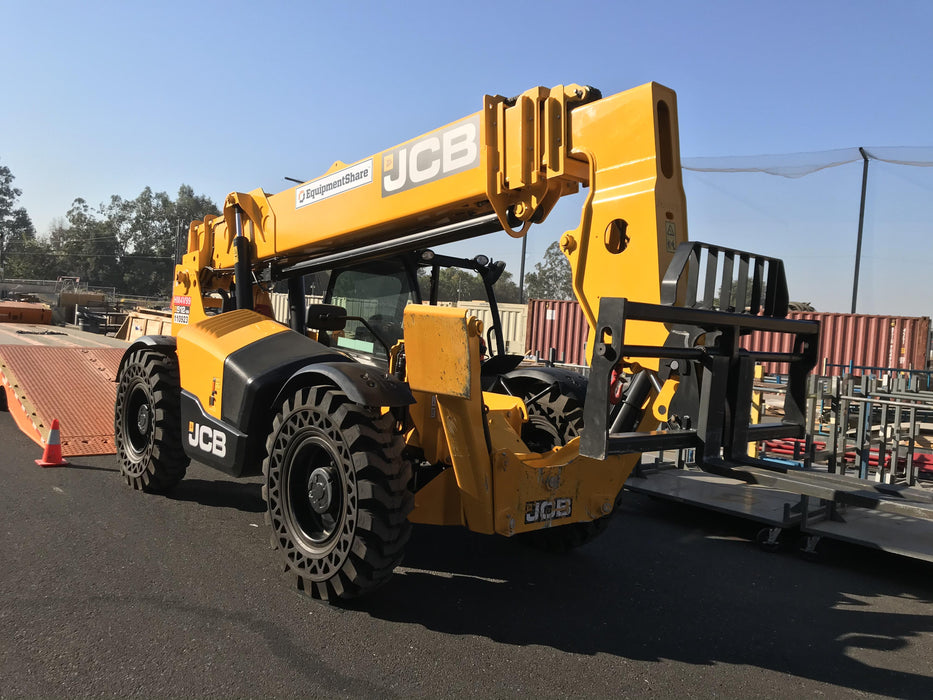 2020 JCB 512-56 Canopy, 74Hp, Solid Tires, Work Lights, Beacon, Aux Hydraulics, Back up Alarm, Lifting Eye, ES Decals