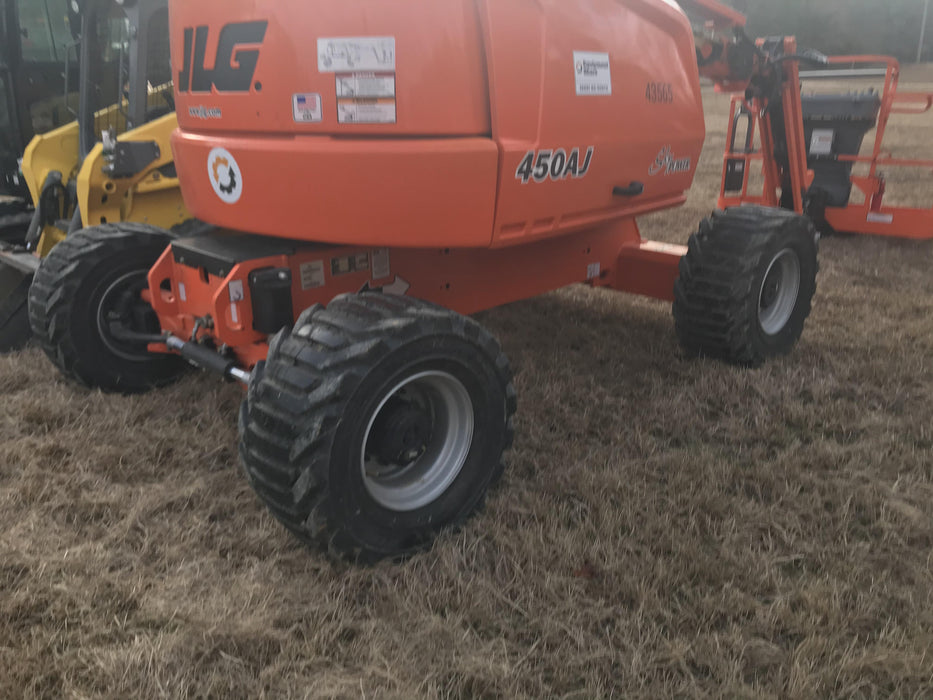 2019 JLG 450AJ